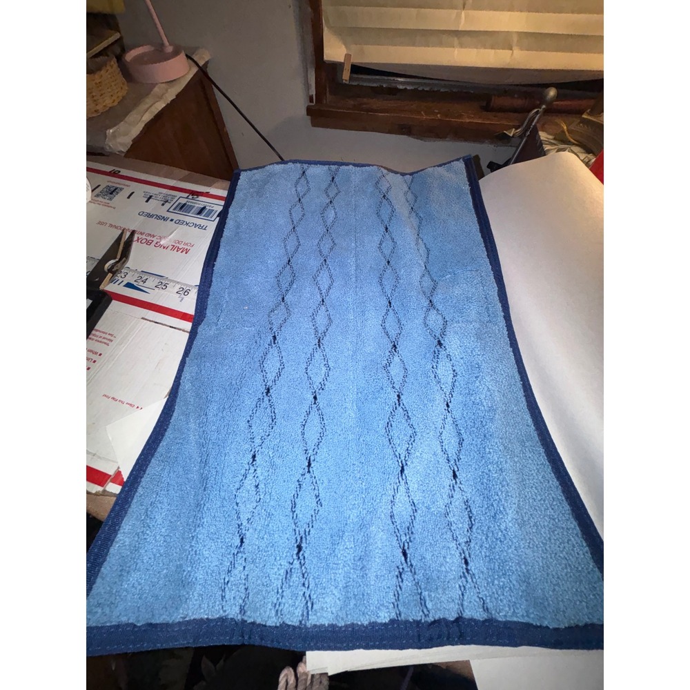 Rubbermaid Commercial HYGEN Microfiber Wet Mop Pad Blue 18 Inch 1791680